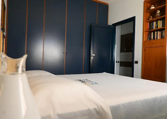 A43 - Ancona, Ampio Trilocale Con Giardino