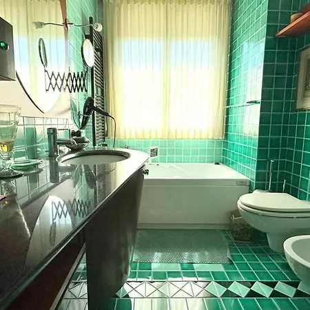 A43 - Ancona, Ampio Trilocale Con Giardino Apartment *