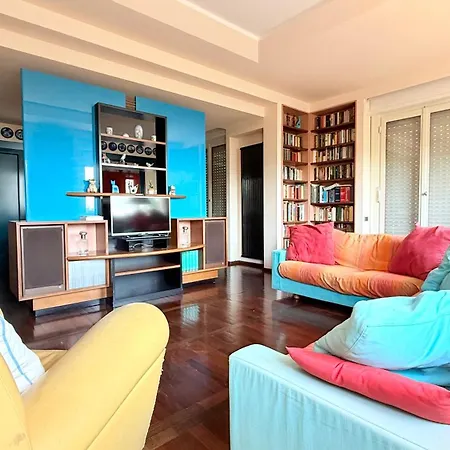 A43 - Ancona, Ampio Trilocale Con Giardino Appartement Ancône