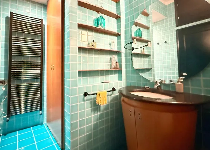 A43 - Ancona, Ampio Trilocale Con Giardino * Ancona