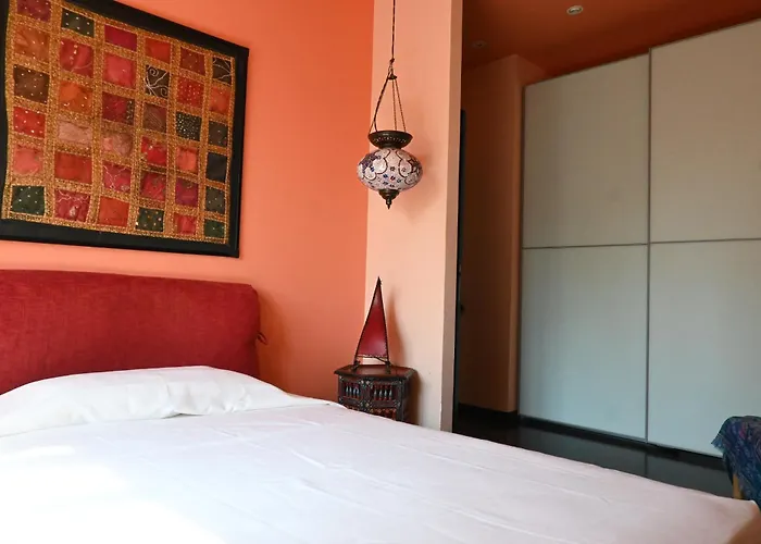 A43 - Ancona, Ampio Trilocale Con Giardino *