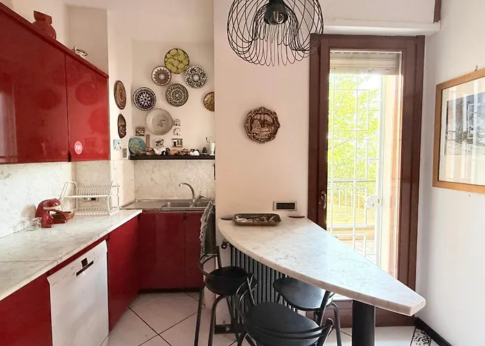 A43 - Ancona, Ampio Trilocale Con Giardino * Ancona